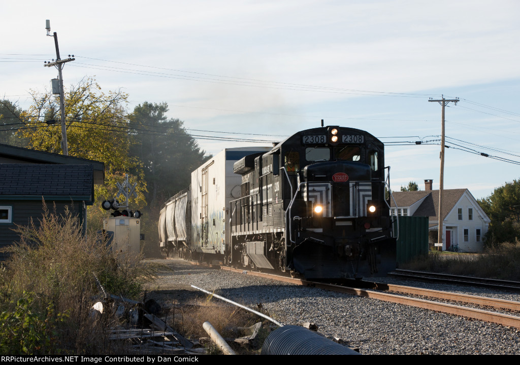 FGLK 2308 Leads RB-2 at Depot St. in Waldoboro